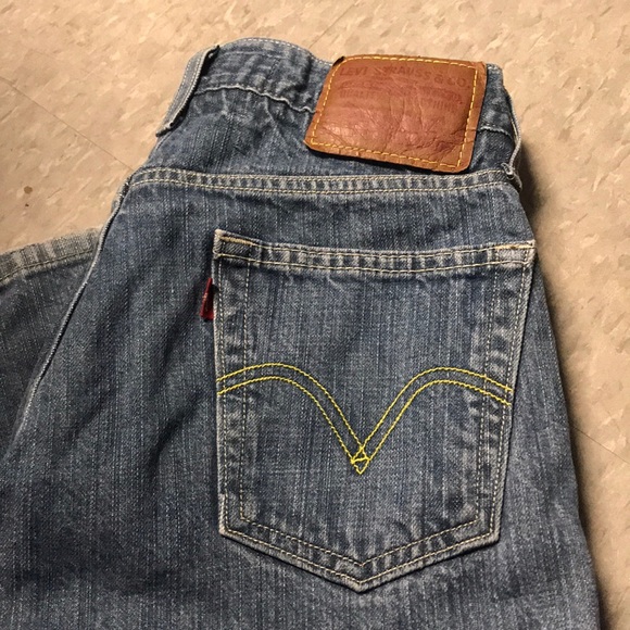 Men’s Levi jeans - Picture 2 of 4